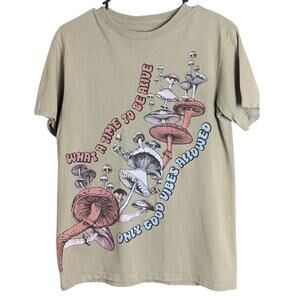 Good Vibes Mushrooms Tree Hugger Graphic T-shirt Women's Size Small